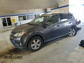 2013 Toyota RAV4 XLE with VIN JTMRFREV0D5001138, listed as a Copart auction lot 61529205 with 142,740 mi miles and Salvage title. Bid and sale history available at DreamBid. Image 1.