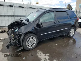 2010 Toyota Sienna XLE z VIN 5TDDK4CC2AS030897, wystawiony jako Copart lot #46638095 z przebiegiem 126 680 mil mil oraz Szkoda całkowita • Salvage title. Historia ofert i sprzedaży dostępna na DreamBid. Obrazek 1.
