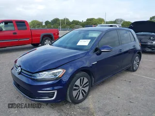 2019 Volkswagen Golf SEL Premium z VIN WVWPR7AU7KW914664, wystawiony jako IAAI lot #41720673 z przebiegiem 45 872 mil mil oraz . Historia ofert i sprzedaży dostępna na DreamBid. Obrazek 17.