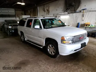 2005 GMC Yukon XL Denali with VIN 1GKFK66U45J143296, listed as a Copart auction lot 68391594 with NaN miles and Clean Title. Bid and sale history available at carsss.com. Image 4.