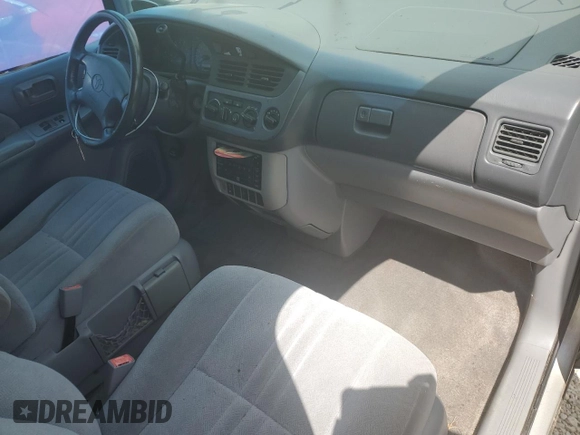 2003 Toyota Sienna LE with VIN 4T3ZF13C83U516107, listed as a Copart auction lot 69766244 with 0 mi miles and Salvage Title. Bid and sale history available at carsss.com. Image 8.