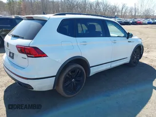2022 Volkswagen Tiguan SE R-Line Black z VIN 3VV8B7AX4NM027208, wystawiony jako IAAI lot #41729385 z przebiegiem 51 274 mil mil oraz . Historia ofert i sprzedaży dostępna na DreamBid. Obrazek 4.