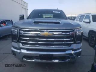2024 Chevrolet Silverado 3500HD LTZ with VIN 2GC4YUEYXR1174613, listed as a Copart auction lot 83714764 with 7,123 mi miles and Salvage Title. Bid and sale history available at carsss.com. Image 5.