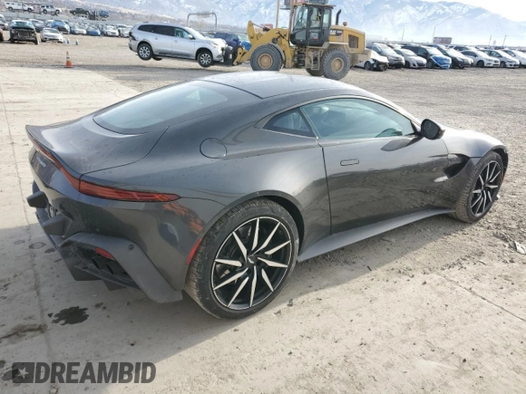 2020 Aston Martin Vantage z VIN SCFSMGAW6LGN03442, wystawiony jako Copart lot #83372524 z przebiegiem 10 819 mil mil oraz Szkoda całkowita • Salvage title. Historia ofert i sprzedaży dostępna na DreamBid. Obrazek 3.