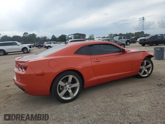 2011 Chevrolet Camaro 2LT z VIN 2G1FG1ED4B9150282, wystawiony jako Copart lot #60711355 z przebiegiem 96 051 mil mil oraz Szkoda całkowita • Salvage title. Historia ofert i sprzedaży dostępna na DreamBid. Obrazek 3.