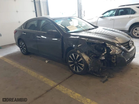 2018 Nissan Altima 2.5 SV with VIN 1N4AL3AP4JC235970, listed as a IAAI auction lot 41636924 with 78,585 mi miles. Bid and sale history available at carsss.com. Image 1.