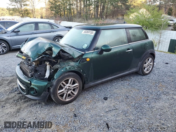 2011 MINI Hardtop with VIN WMWSU3C57BTX97173, listed as a Copart auction lot 50369155 with 122,713 mi miles and Salvage Title. Bid and sale history available at DreamBid. Image 1.