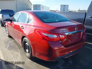 2016 Nissan Altima SR with VIN 1N4AL3AP0GC287167, listed as a IAAI auction lot 41857320 with 135,618 mi miles and . Bid and sale history available at carsss.com. Image 3.
