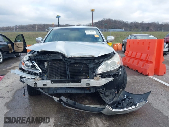 2009 Hyundai Genesis with VIN KMHGC46E29U036130, listed as a IAAI auction lot 41136708 with 145,256 mi miles and . Bid and sale history available at DreamBid. Image 12.