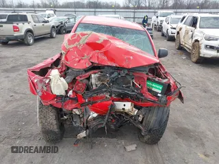 2006 Toyota Tacoma z VIN 5TELU42N66Z311166, wystawiony jako IAAI lot #41520995 z przebiegiem Nie podano mil oraz . Historia ofert i sprzedaży dostępna na DreamBid. Obrazek 10.