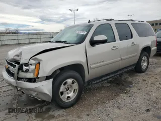 2008 Chevrolet Suburban LT w/2LT with VIN 3GNFK16318G290016, listed as a Copart auction lot 50312805 with 225,065 mi miles and Salvage Title. Bid and sale history available at carsss.com. Image 1.