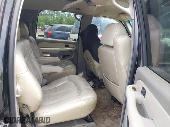 2002 Chevrolet Suburban LS with VIN 1GNFK16Z22J123187, listed as a IAAI auction lot 41907383 with 1 mi miles. Bid and sale history available at carsss.com. Image 8.