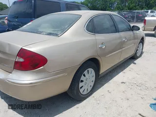 2005 Buick LaCrosse CX z VIN 2G4WC532951298695, wystawiony jako IAAI lot #42352106 z przebiegiem 320 805 mil mil oraz . Historia ofert i sprzedaży dostępna na DreamBid. Obrazek 4.