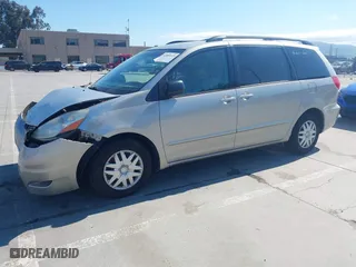 2008 Toyota Sienna CE with VIN 5TDZK23C48S161771, listed as a IAAI auction lot 41885633 with 231,322 mi miles. Bid and sale history available at carsss.com. Image 2.