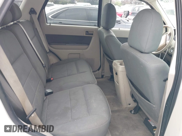 2009 Ford Escape Hybrid with VIN 1FMCU49379KA89407, listed as a IAAI auction lot 41692553 with 172,637 mi miles. Bid and sale history available at carsss.com. Image 8.
