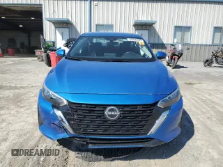 2025 Nissan Sentra SV z VIN 3N1AB8CV8SY260517, wystawiony jako Copart lot #54258465 z przebiegiem 3767 mil mil oraz Szkoda całkowita • Salvage title. Historia ofert i sprzedaży dostępna na DreamBid. Obrazek 5.