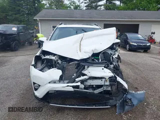2017 Toyota RAV4 XLE с VIN JTMWFREV9HJ126106, выставлен на аукционе IAAI как лот 42240404 с пробегом 114 миль миль и . История ставок и продаж доступна на DreamBid. Изображение 13.