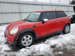 2009 MINI Hardtop with VIN WMWMF33559TU70753, listed as a Copart auction lot 79898174 with 63,051 mi miles and Salvage title. Bid and sale history available at DreamBid. Image 1.