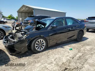 2017 Toyota Camry XLE z VIN 4T1BF1FK0HU700820, wystawiony jako Copart lot #52010655 z przebiegiem Nie podano mil oraz Szkoda całkowita • Salvage title. Historia ofert i sprzedaży dostępna na DreamBid. Obrazek 1.