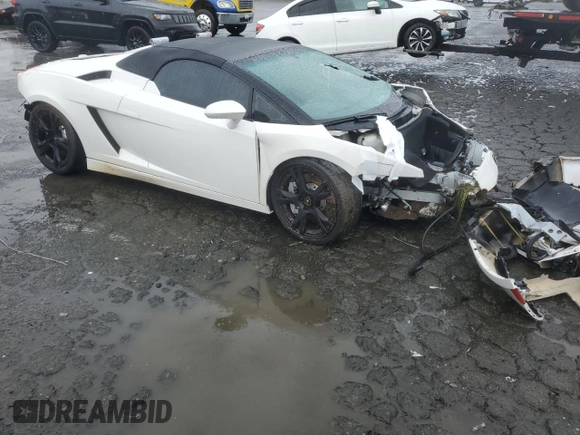 2007 Lamborghini Gallardo z VIN ZHWGU22T77LA05172, wystawiony jako Copart lot #44416945 z przebiegiem Nie podano mil oraz Szkody całkowita. Historia ofert i sprzedaży dostępna na DreamBid. Obrazek 4.
