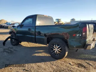 2002 Chevrolet Silverado 1500 LS with VIN 1GCEK14T42Z347338, listed as a Copart auction lot 87610705 with 298,775 mi miles and Salvage Title. Bid and sale history available at carsss.com. Image 2.