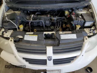 2005 Dodge Caravan SXT with VIN 2D4GP44L35R246076, listed as a Copart auction lot 52120915 with 217,861 mi miles and Non Repairable. Bid and sale history available at DreamBid. Image 12.