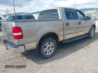 2005 Ford F-150 XLT with VIN 1FTPW14585FB15913, listed as a IAAI auction lot 42134300 with 234,597 mi miles. Bid and sale history available at carsss.com. Image 4.