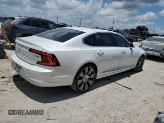 2023 Volvo S90 Plus with VIN LVY062MNXPP323093, listed as a Copart auction lot 57603464 with 15,093 mi miles and Salvage Title. Bid and sale history available at carsss.com. Image 3.