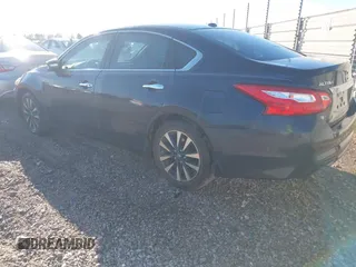 2016 Nissan Altima S with VIN 1N4AL3AP0GC213750, listed as a IAAI auction lot 41675025 with 131,679 mi miles and . Bid and sale history available at carsss.com. Image 3.