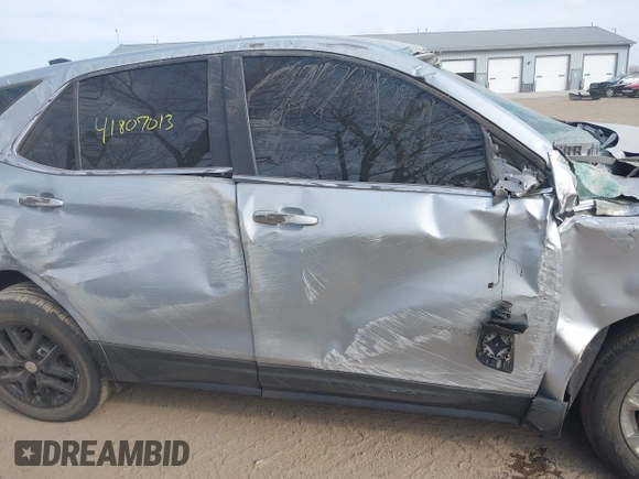 2022 Chevrolet Equinox LT with VIN 3GNAXKEV6NL106342, listed as a IAAI auction lot 41807013 with 41,629 mi miles and . Bid and sale history available at DreamBid. Image 13.