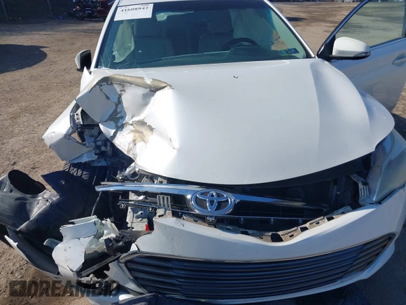 2014 Toyota Avalon Limited with VIN 4T1BK1EB7EU106282, listed as a IAAI auction lot 41608942 with Not Provided miles. Bid and sale history available at carsss.com. Image 10.