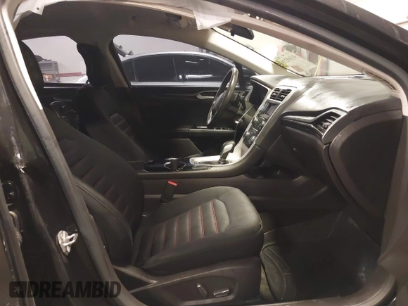 2015 Ford Fusion SE with VIN 3FA6P0H93FR171381, listed as a IAAI auction lot 41169278 with 145,897 mi miles. Bid and sale history available at carsss.com. Image 5.
