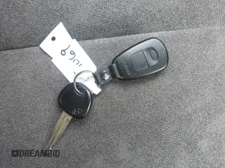 2003 Hyundai Elantra GLS z VIN KMHDN45D63U656489, wystawiony jako IAAI lot #42267832 z przebiegiem 165 175 mil mil oraz . Historia ofert i sprzedaży dostępna na DreamBid. Obrazek 11.