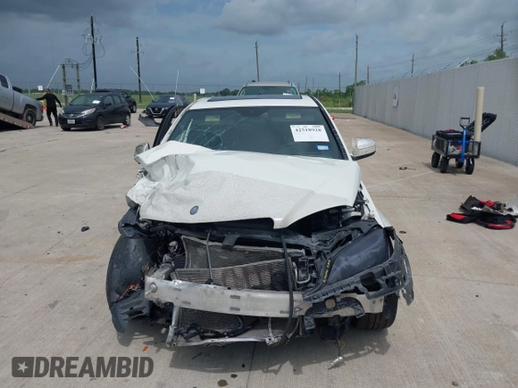 2009 Mercedes-Benz C 350 Sport with VIN WDDGF56XX9R062616, listed as a IAAI auction lot 42518928 with Not provided miles and . Bid and sale history available at DreamBid. Image 12.