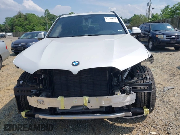 2019 BMW X5 xDrive40i with VIN 5UXCR6C58KLK85270, listed as a IAAI auction lot 42151053 with 81,681 mi miles and . Bid and sale history available at DreamBid. Image 12.