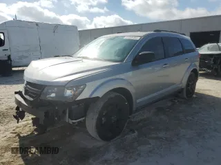 2018 Dodge Journey SXT with VIN 3C4PDCBB8JT305804, listed as a Copart auction lot 51958465 with 147,892 mi miles and Salvage Title. Bid and sale history available at DreamBid. Image 1.