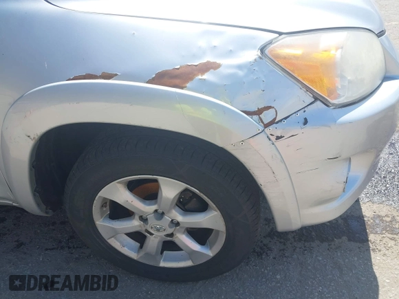 2010 Toyota RAV4 Ltd with VIN 2T3DF4DV5AW070569, listed as a IAAI auction lot 42105082 with 207,432 mi miles. Bid and sale history available at carsss.com. Image 6.