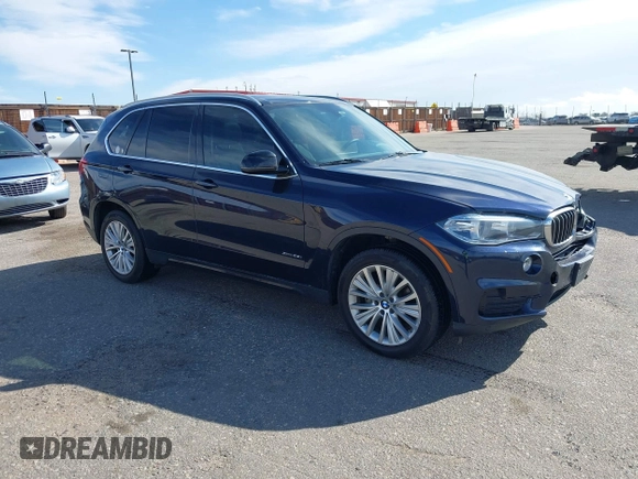 2016 BMW X5 xDrive35i with VIN 5UXKR0C54G0P19251, listed as a IAAI auction lot 41724798 with 87,824 mi miles. Bid and sale history available at carsss.com. Image 1.