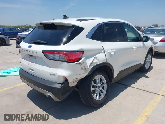 2022 Ford Escape SE z VIN 1FMCU9G60NUC01957, wystawiony jako IAAI lot #42221467 z przebiegiem 46 836 mil mil oraz . Historia ofert i sprzedaży dostępna na DreamBid. Obrazek 4.
