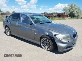 2009 BMW 3 Series 328i xDrive z VIN WBAPK73519A450706, wystawiony jako IAAI lot #39606677 z przebiegiem Nie podano mil oraz . Historia ofert i sprzedaży dostępna na DreamBid. Obrazek 1.