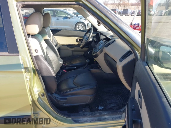 2011 Kia Soul + with VIN KNDJT2A2XB7281113, listed as a IAAI auction lot 41869852 with 155,095 mi miles. Bid and sale history available at carsss.com. Image 5.