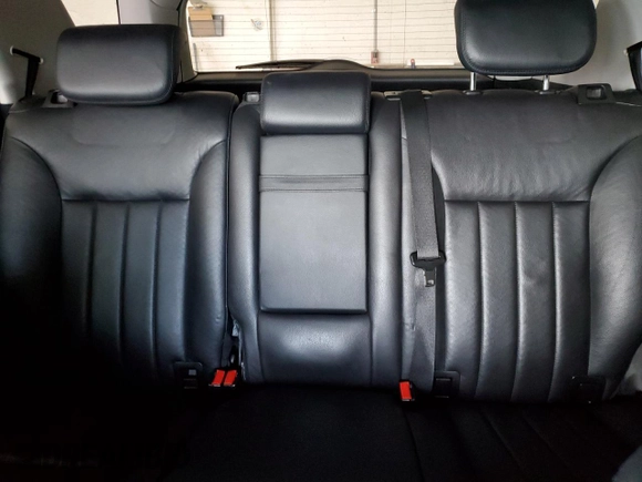 2006 Mercedes-Benz M 350 with VIN 4JGBB86E56A015726, listed as a Copart auction lot 51428725 with 117,497 mi miles and Salvage Title. Bid and sale history available at DreamBid. Image 10.