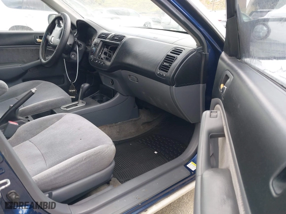 2002 Honda Civic EX with VIN 1HGES26812L071980, listed as a IAAI auction lot 39200340 with 160,563 mi miles. Bid and sale history available at carsss.com. Image 5.