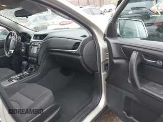 2015 Chevrolet Traverse LT with VIN 1GNKRGKDXFJ241842, listed as a IAAI auction lot 41009812 with 149,158 mi miles. Bid and sale history available at carsss.com. Image 5.