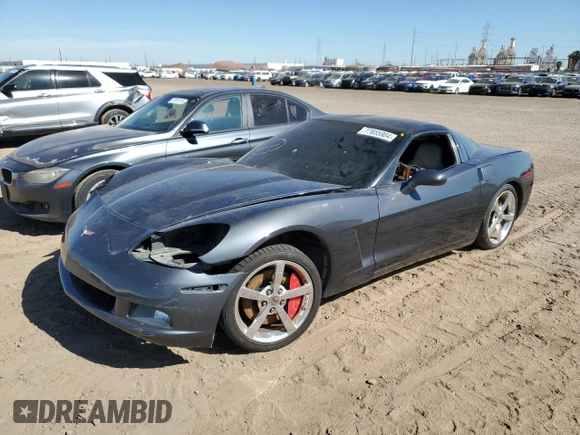 2009 Chevrolet Corvette 3LT z VIN 1G1YY26W195113502, wystawiony jako Copart lot #77655904 z przebiegiem 106 534 mil mil oraz Czysty tytuł • Clean title. Historia ofert i sprzedaży dostępna na DreamBid. Obrazek 1.