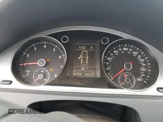 2015 Volkswagen CC Sport с VIN WVWBP7AN4FE811254, выставлен на аукционе Copart как лот 77702784 с пробегом 66 706 миль миль и На запчасти • Non repairable. История ставок и продаж доступна на DreamBid. Изображение 9.