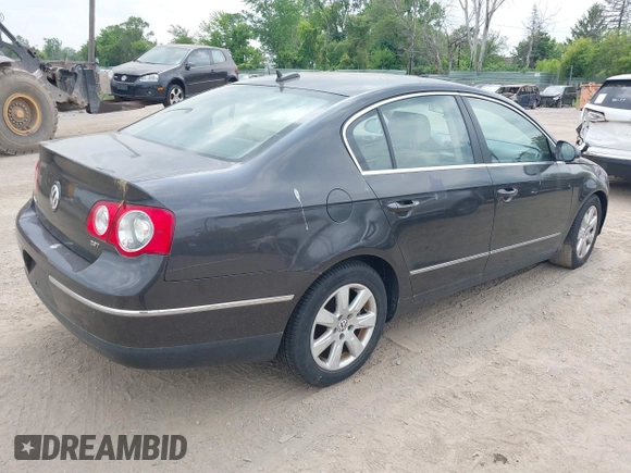 2006 Volkswagen Passat Value Edition z VIN WVWAK73C36P093366, wystawiony jako IAAI lot #42425785 z przebiegiem 53 125 mil mil oraz . Historia ofert i sprzedaży dostępna na DreamBid. Obrazek 4.