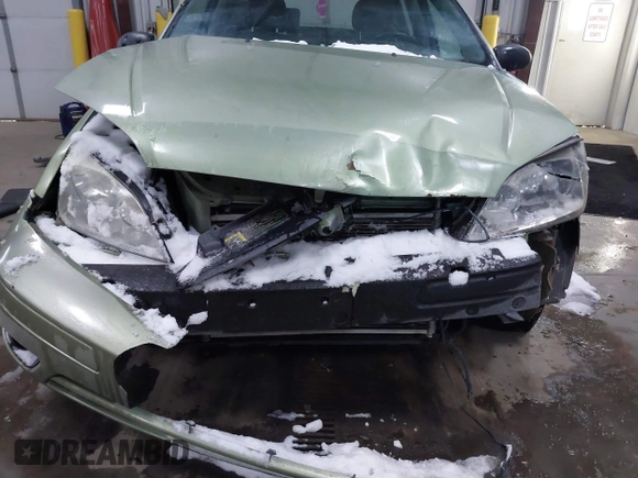 2007 Ford Focus S z VIN 1FAHP34N17W104080, wystawiony jako IAAI lot #41541274 z przebiegiem 106 938 mil mil oraz . Historia ofert i sprzedaży dostępna na DreamBid. Obrazek 6.