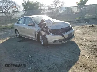 2014 Volkswagen Jetta SE with VIN 3VWD17AJ2EM240795, listed as a Copart auction lot 49749455 with 73,389 mi miles and Salvage title. Bid and sale history available at DreamBid. Image 10.