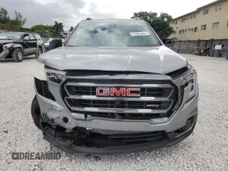 2024 GMC Terrain AT4 with VIN 3GKALYEG8RL332708, listed as a Copart auction lot 47692825 with 176 mi miles and Salvage Title. Bid and sale history available at carsss.com. Image 5.